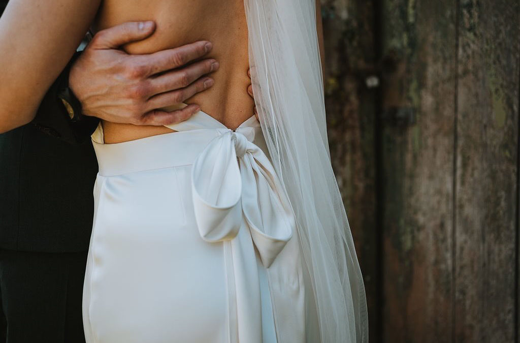 4 Ways to Style a Minimalist Bridal Look